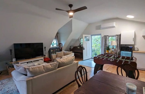 Schuylerville Apartment | Tranquil Studio Retreat Near Downtown with Breakfast Included