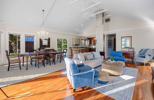 Hillsmere House | Historic Annapolis Home with Waterfront Views & Pool Access