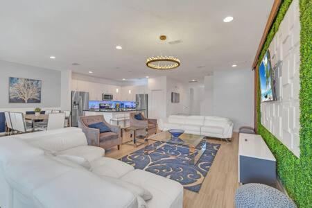 Kissimmee House | Serene Sunsets Villa - Family-Friendly Retreat Awaits