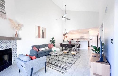 Old West Manor II House | Pet-Friendly Retreat in Chandler with Inviting Pool