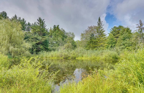 Town of Ephratah House | Serene Upstate New York Vacation Rental w/ Pond!