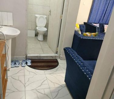 Manyimbo Bed & Breakfast | Serene Valley Gardens