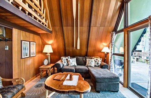 Packwood House | Peaceful Washington Retreat with Deck & Mountain Views