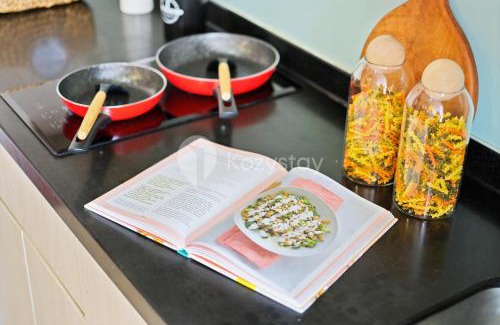 Cikini Apartment | Experience Serenity at Serenia by Kozystay - Menteng