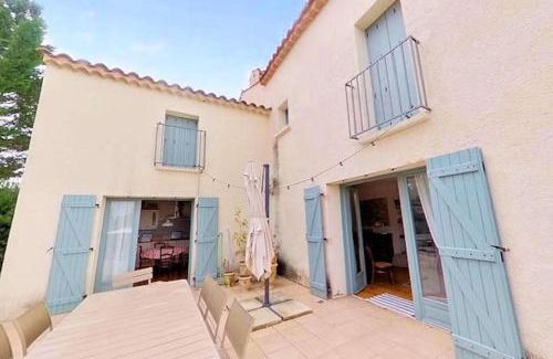 Neffies House | Discover Serenite: Villa with Private Pool near Pezenas
