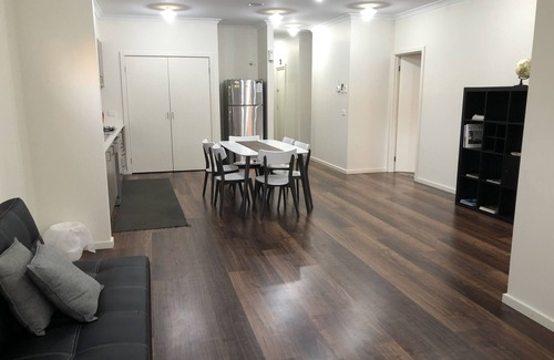 Pakenham House | Perfect Retreat at Serenity 11 - Family-Friendly & Accessible