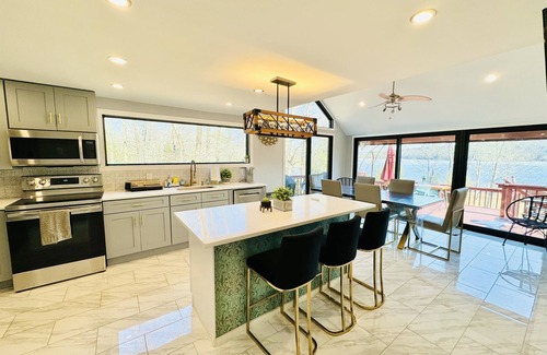 Forestburgh Ski Chalet | Serene Lakefront Retreat with Hot Tub, Dock & Kayaks