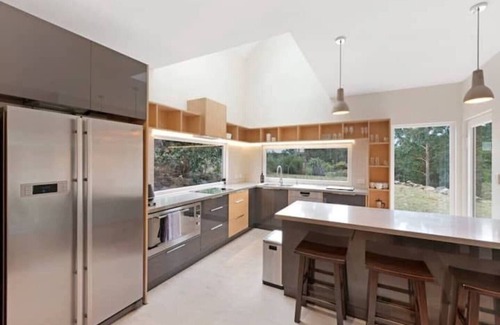Ridgeway House | Escape to Ridgeway Retreat: Relax, Hike, and Bike