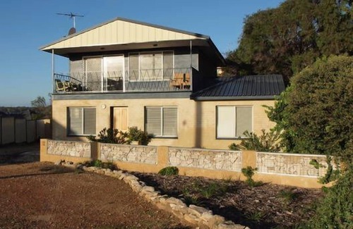 Peppermint Grove Beach House | Discover Serenity Now: Beachfront Oasis with Spa & Pool