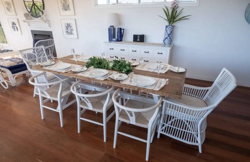 Casuarina House | Relax at Serenity Beach Retreat - Ideal for Oceanfront Getaway