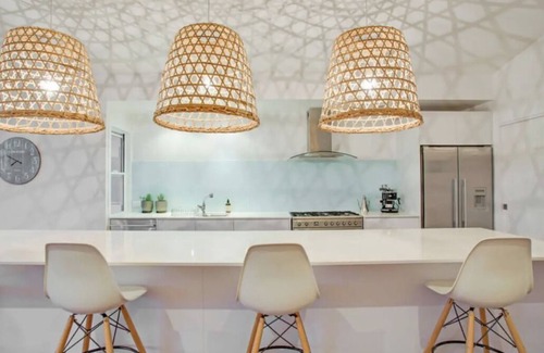 Casuarina House | Relax at Serenity Beach Retreat - Ideal for Oceanfront Getaway