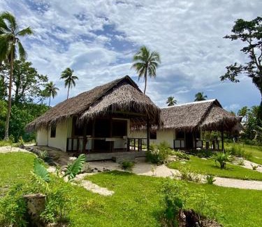 Port Olry Hotel | Oceanfront Serenity Bungalows: Guest Rated 10/10 Stay