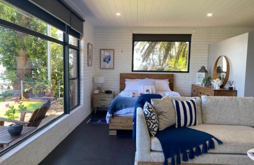Marks Point Villa | Romantic Waterfront Escape at Serenity by the Lake