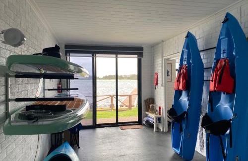 Marks Point Villa | Romantic Waterfront Escape at Serenity by the Lake