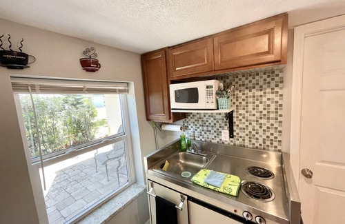 Edgewater Apartment | Family-Friendly Serenity By The River Beach Getaway