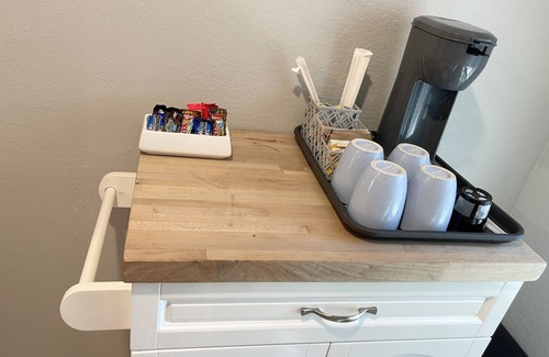 Edgewater Apartment | Family-Friendly Serenity By The River Beach Getaway