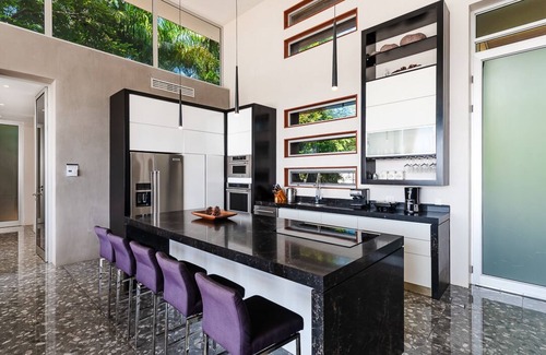 Ostional Villa | Tranquil Serenity by the Sea with Private Pool & Kitchen