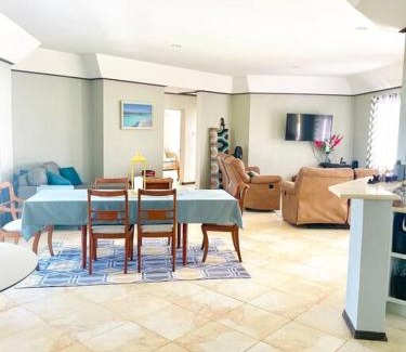 Harrismith House | Oceanfront Villa: Family-Friendly Retreat with Pool Access