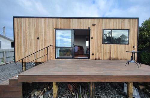 Omaui House | Serenity by the Sea