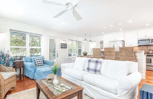 Tybee Island House | Discover Serenity By The Sea: Pet-Friendly Beach Retreat