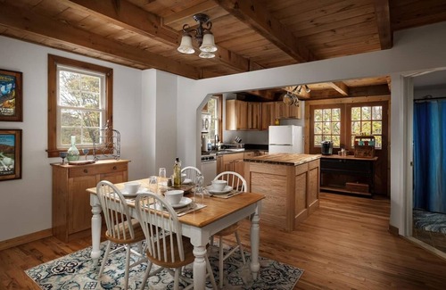 Marshall Cabin | Serenity Cabin In The Woods