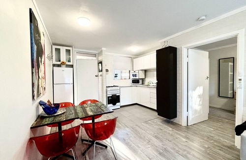 Subiaco Apartment | Unwind in Serenity & Comfort at Subi – 10/10 Guest Rated