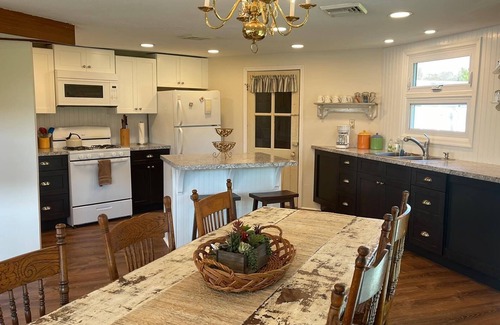 Pocomoke City Cottage | Serenity Cottage: Ideal Location Near Parks and Beaches