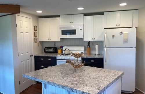 Pocomoke City Cottage | Serenity Cottage: Ideal Location Near Parks and Beaches