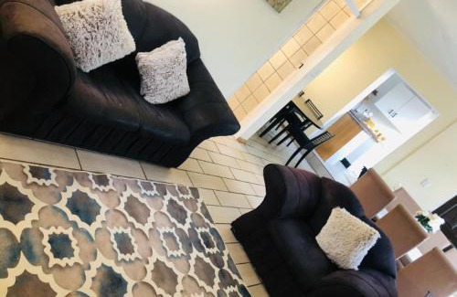 Farrarmere Apartment | Welcoming Serenity Cottage: Child-Friendly Retreat, 9.3/10