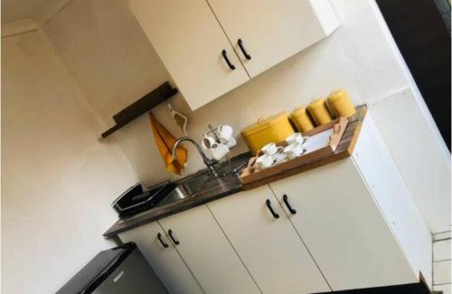 Farrarmere Apartment | Welcoming Serenity Cottage: Child-Friendly Retreat, 9.3/10