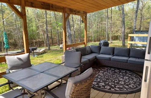 Stoney Point Landing House | Relaxing Serenity Cove on Smith Lake with Stunning Views