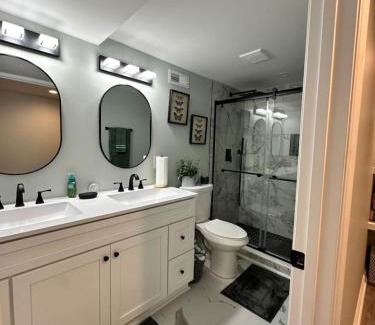 Charlotte Apartment | Discover Serenity Haven - Your Perfect Modern Retreat