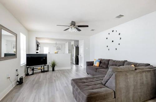 Austin House | Relaxing Retreat Near Downtown & Airport with Pool