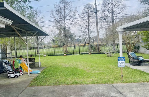 LaPlace Apartment | Welcoming Serenity Home: Family-Friendly Stay with Breakfast