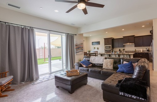 Clovis House | Unwind in Clovis: 3BR Retreat Near National Parks