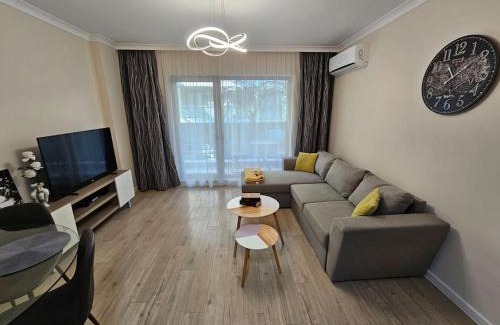 Varna City Centre Apartment | Serenity in the heart of Varna with parking