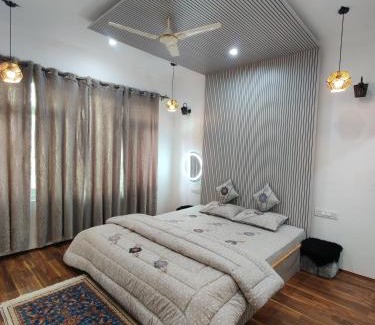 Srinagar House | Pet and Child Friendly Serenity Inn: Guest Rated 9.8