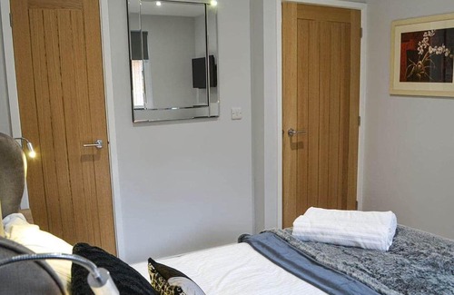 Otterburn Cabin | Top-Rated Serenity Lodge Otterburn: Pet-Friendly Retreat