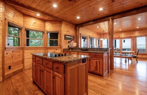 Mineral Bluff House | Relaxing Serenity Retreat in Mineral Bluff with Spa & Pool