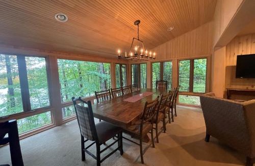 Cable House | Relaxing Serenity at Lake Owen Condo for Family Getaways