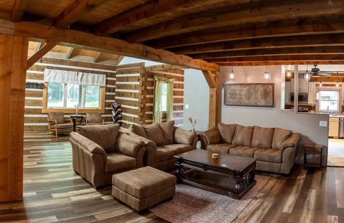 Johnstown Cabin | Serenity on Seven Acres - Pet-Friendly Log Cabin Retreat