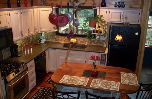 Ellijay Cabin | Top Guest Rated Serenity on the Creek with Hot Tub & Spa