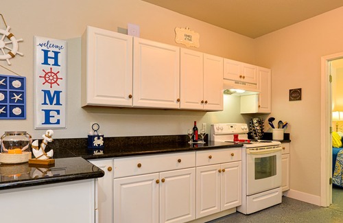 Grants Pass House | Serenity On The Rogue for 4