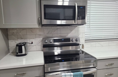 Pinellas Park House | Cozy Serenity Palms: Ideal Location Near St. Pete Beaches