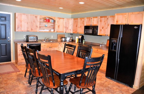Polk County House | Private Retreat on 121 Acres with Pool & Breakfast Included
