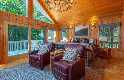 Lake Lure House | Experience Serenity Ridge with Pool, Spa & Hot Tub