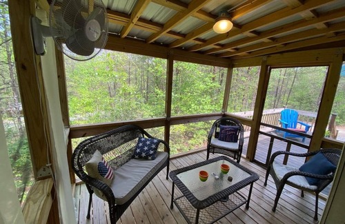 Mill Spring Cabin | Romantic Serenity Ridge Cabin with Hot Tub & Spa Amenities