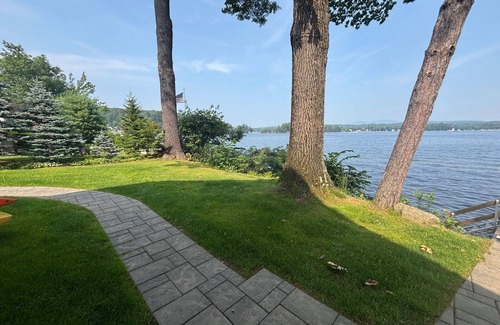 Lochmere House | Lakefront Serenity Shores: Pet Friendly & Spa Amenities!