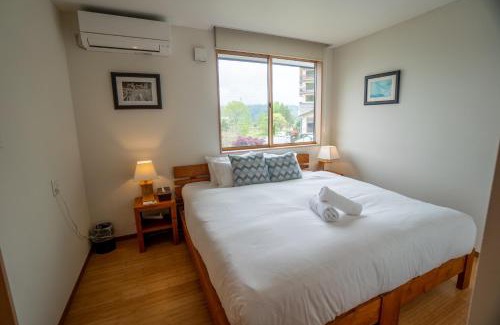 Happo Ski Chalet | Cozy Serenity Chalet Near Happoone Ski Resort Lifts