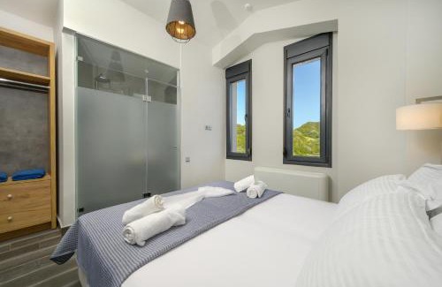 Develikia Apartment | Experience Serenity Villas: 4-Star Oceanfront Retreat